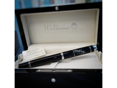 WALDMANN Editorial 18k金EF尖手刻版黑色亮漆鋼筆，德國珠寶工匠手工雕刻全港第一支 (088/100)